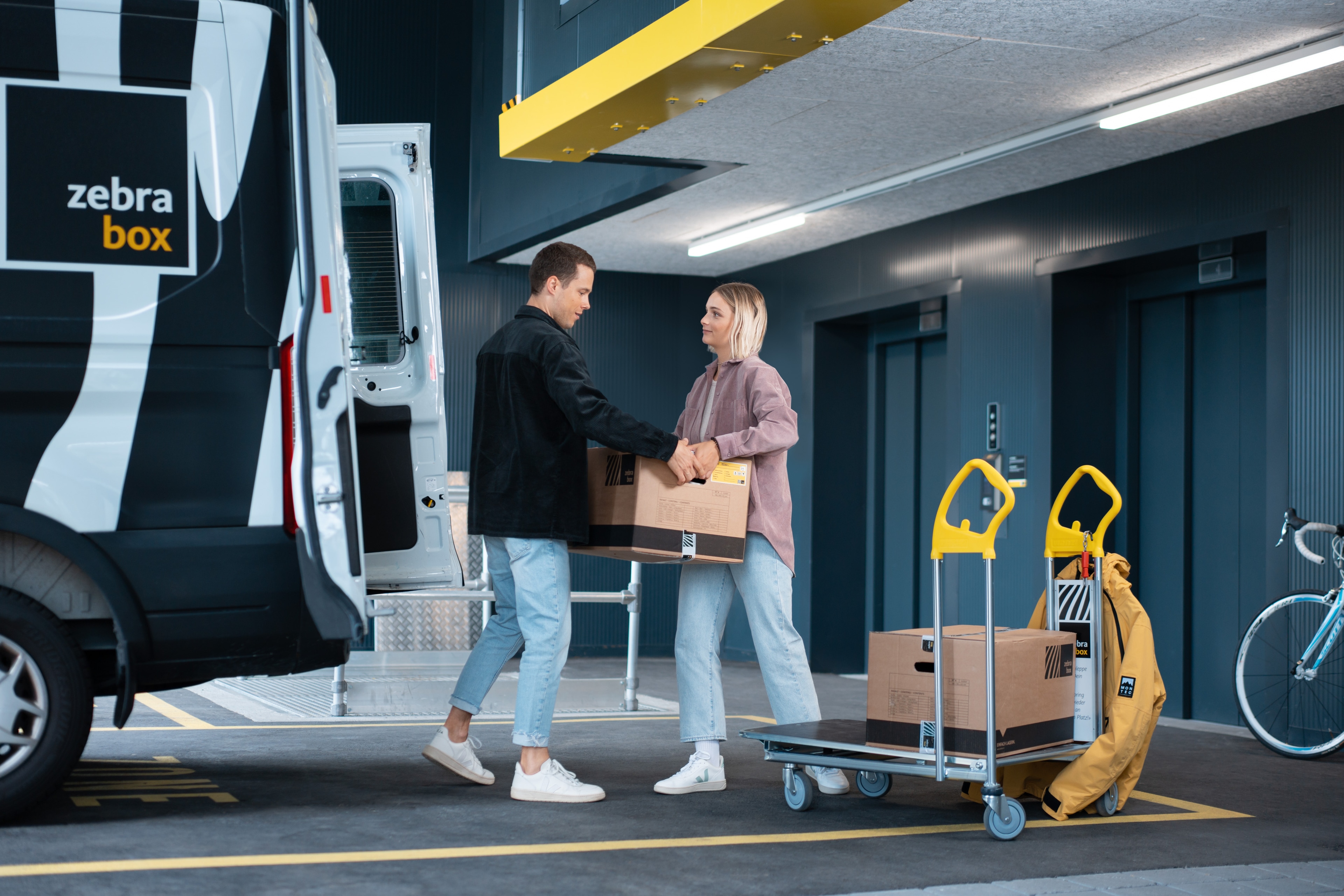 Happy relationship despite clutter?