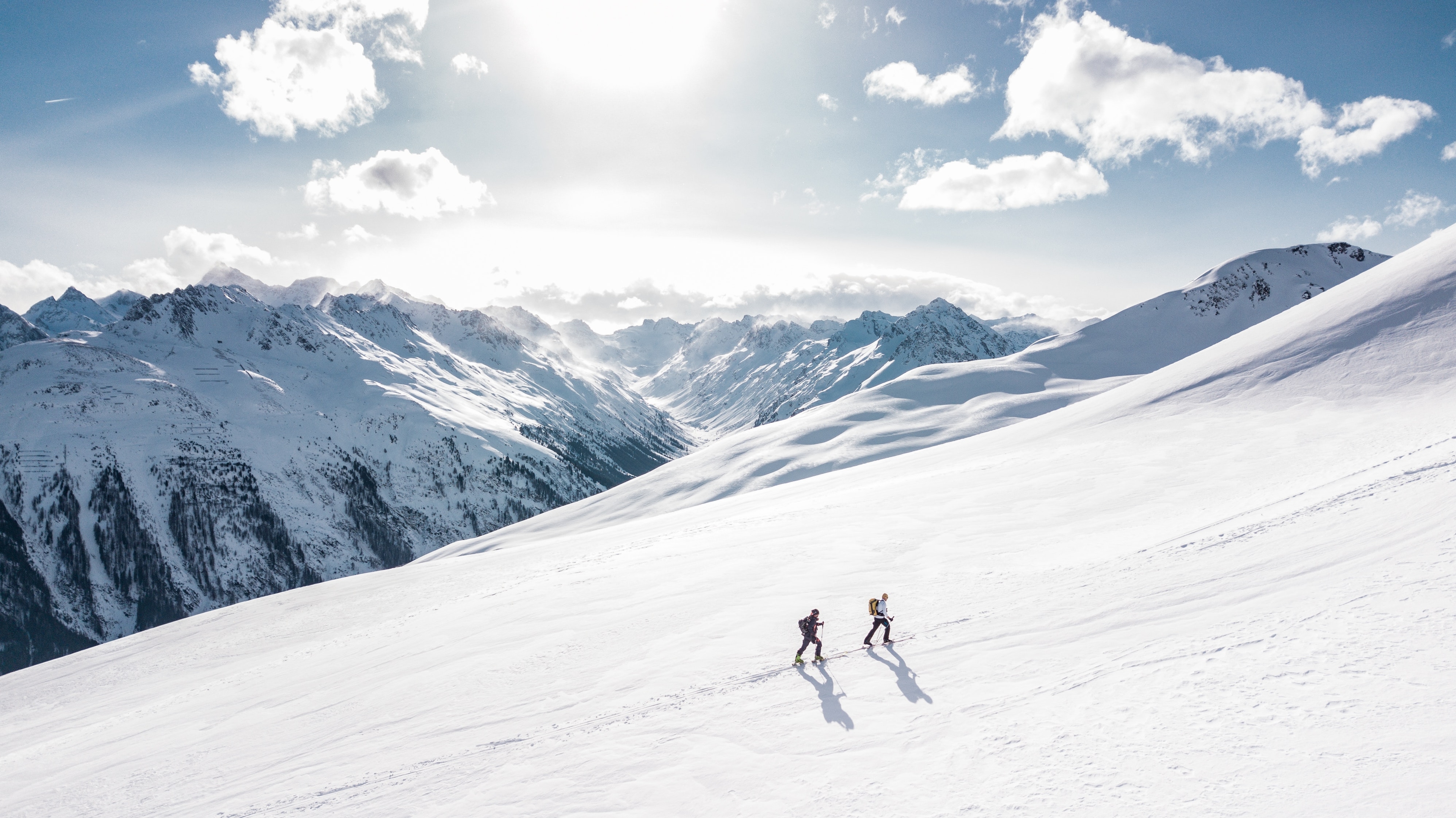 Storing skiing equipment correctly