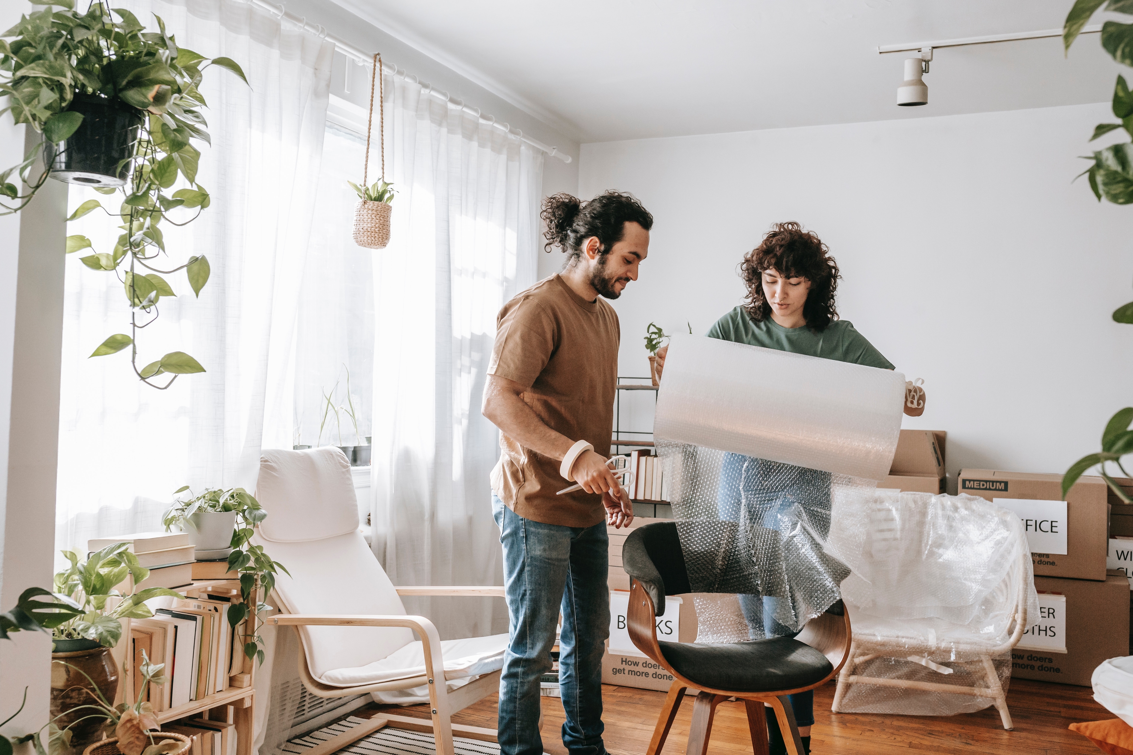 Removal with company or move house yourself?